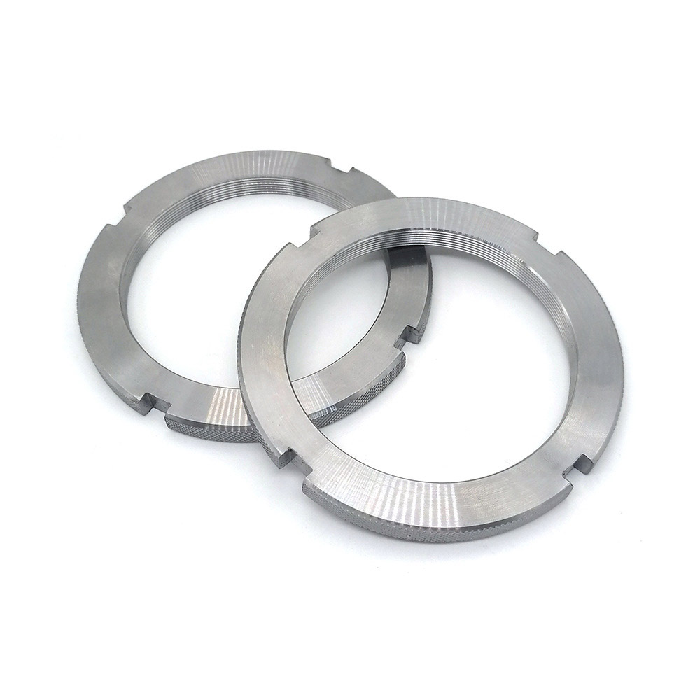 น็อตกลมมีรูเกลียวเต็ม